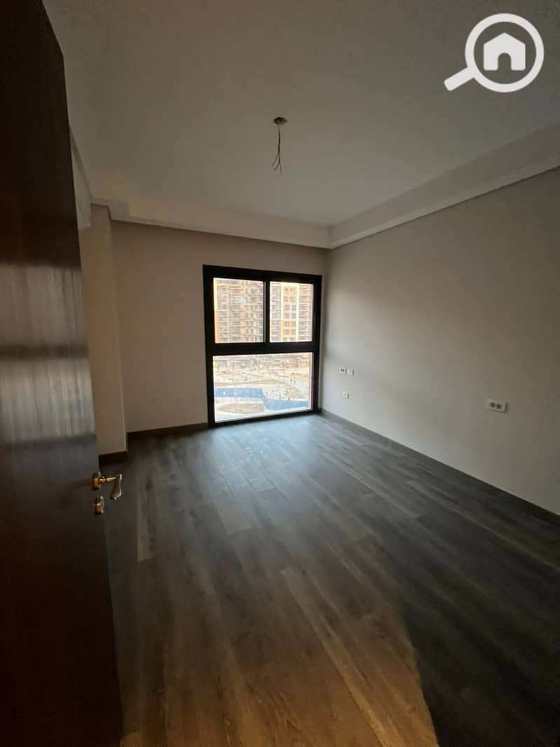 2 09ae9dbf-22ff-4bea-843f-f11c76afd985. jpg