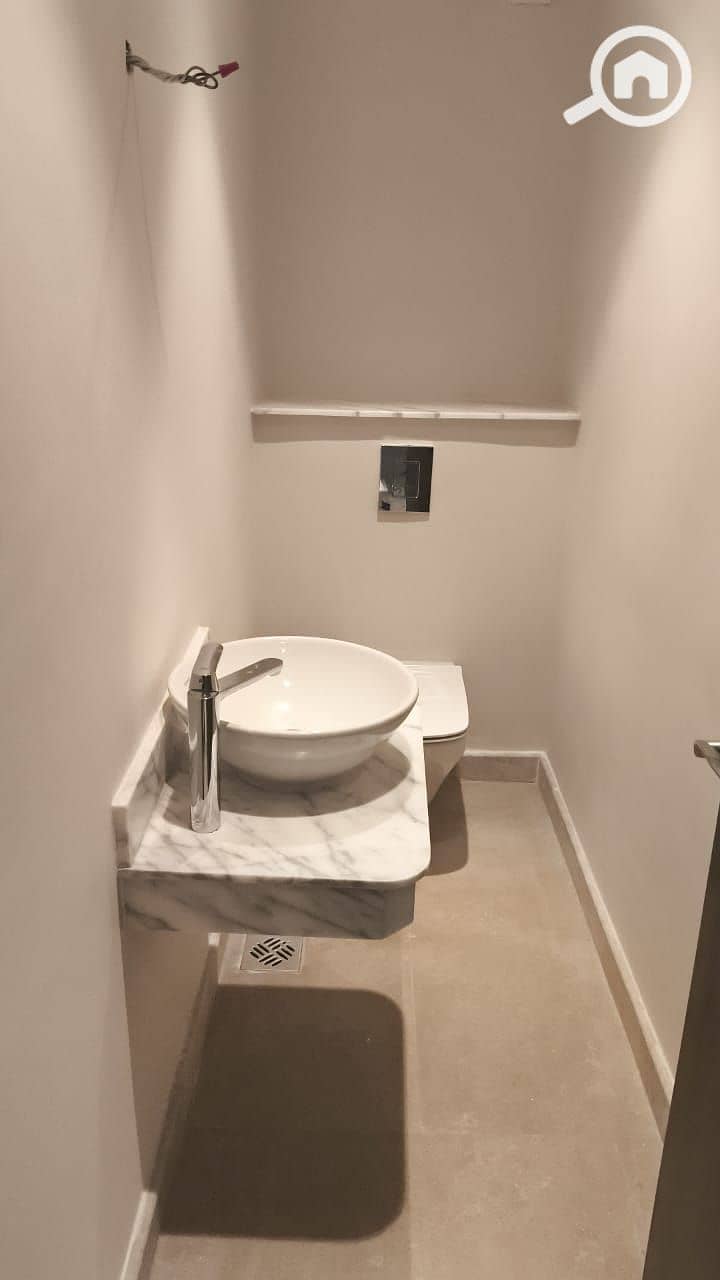 6 71b08e40-125a-48a3-b18c-90940b5cff5b. jpg