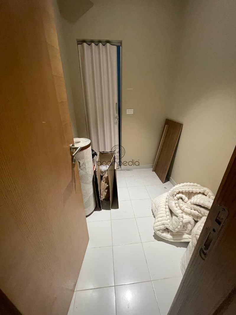 22 ef17439d-6516-484f-aa77-ed9049cda4cc. jpg