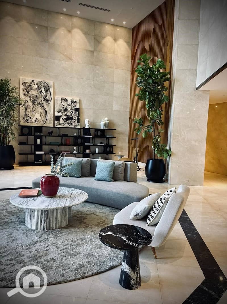 4 53c7ede2-b7d6-435a-b2a2-b2998adecfc7. jpg