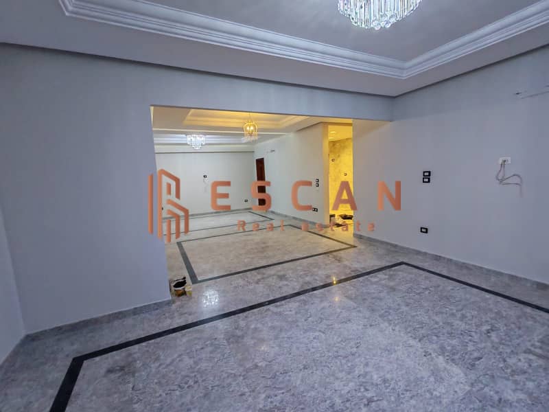 3 76d9bdb0-b3c9-4c3e-9997-9e653e91abdd. jpg