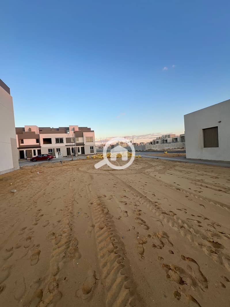 4 WhatsApp Image 2026-01-11 at 11.01. 16. jpeg