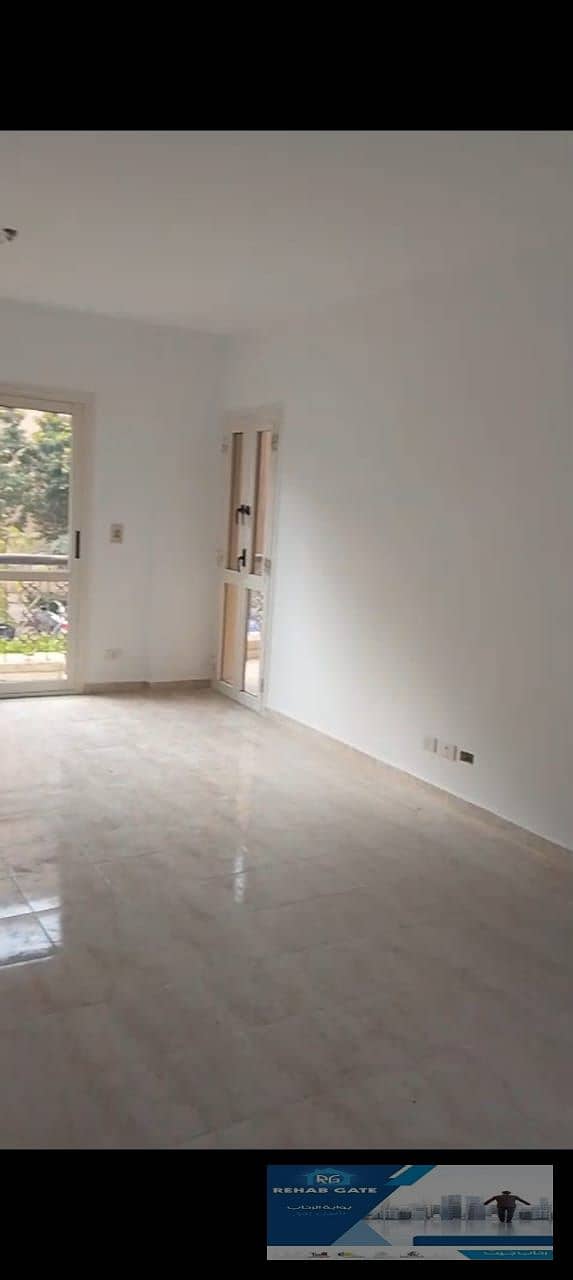 8 985444c7-1d98-4698-a393-946e31f50ce2. jpg