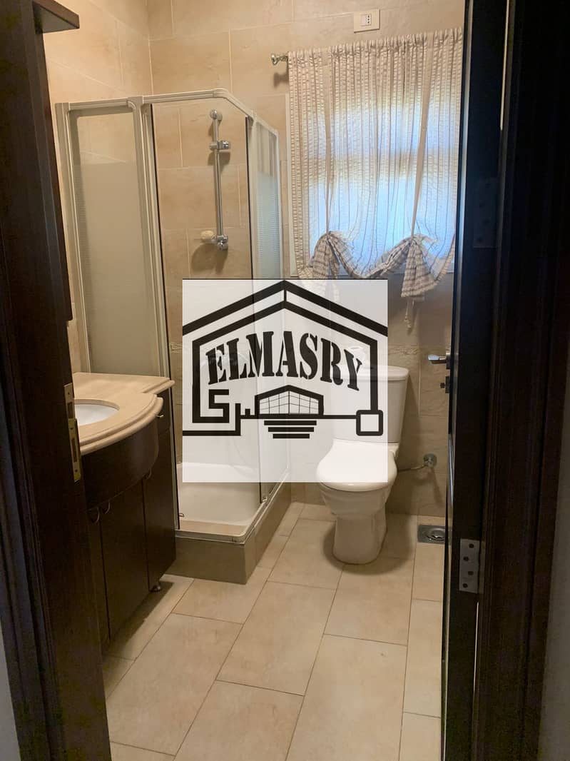 4 2f4d1310-cdb4-4b73-9e56-85929d2ebfa9. jpg