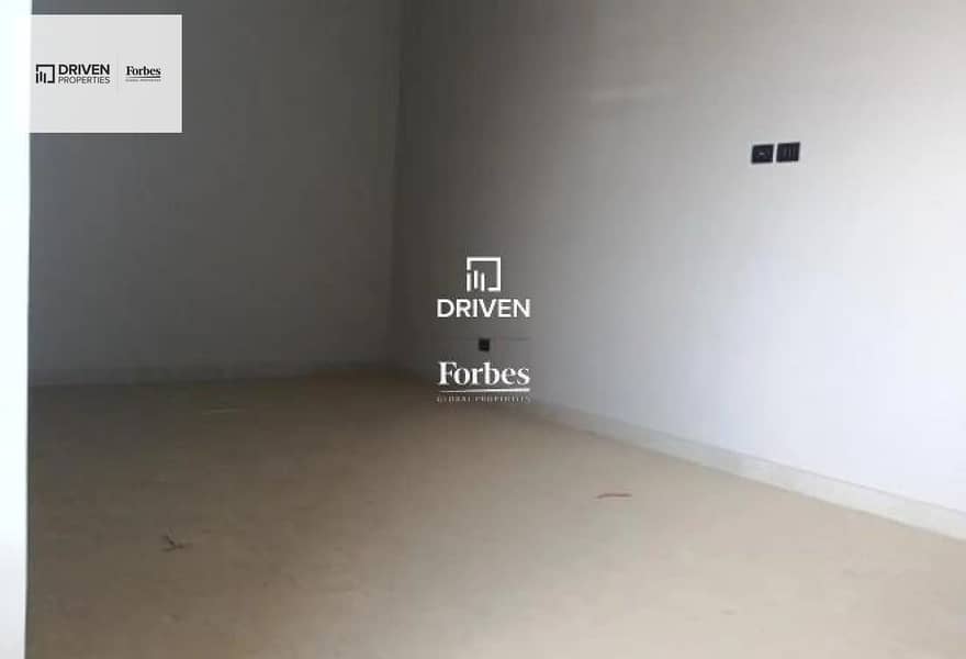 7 b4ea2d45-1016-4255-bb44-3abe424b63ff. jpg