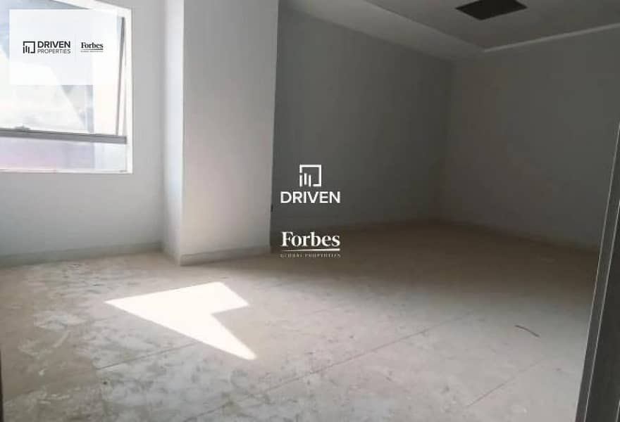 8 eeda8c73-75b0-415c-88a7-5571c0e0547f. jpg