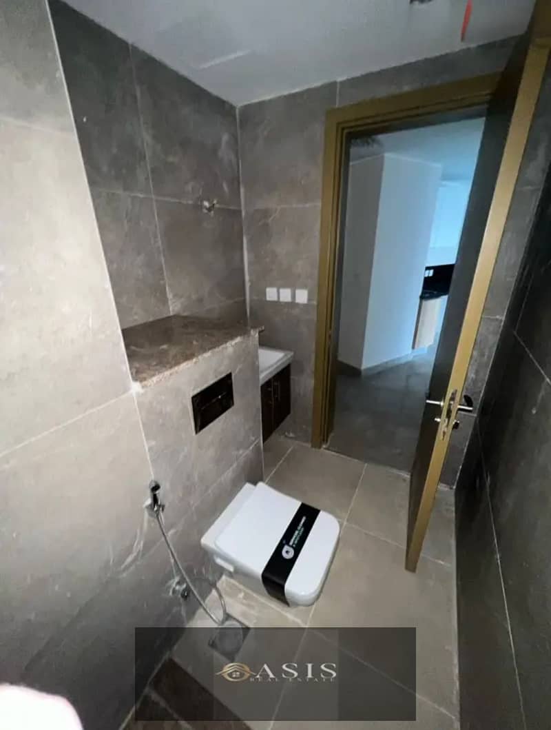 7 WhatsApp Image 2026-01-15 at 12.38. 08 (1). jpeg