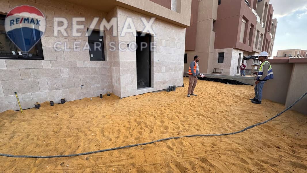 6 b56d17ea-4aba-461b-a925-5d6b2eaf013f. jpg