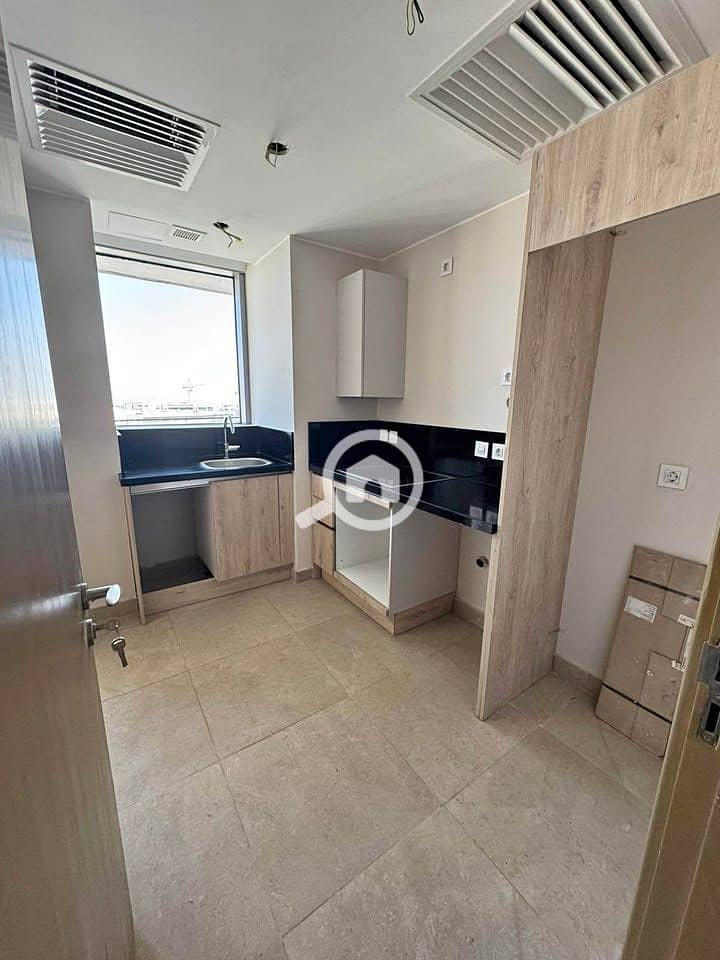 5 595524002_695044970096259_1544750344643590574_n. jpg