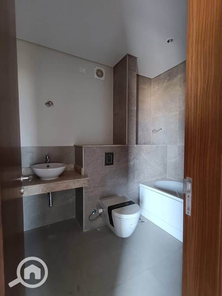 7 gstysrudr7uet. jpg