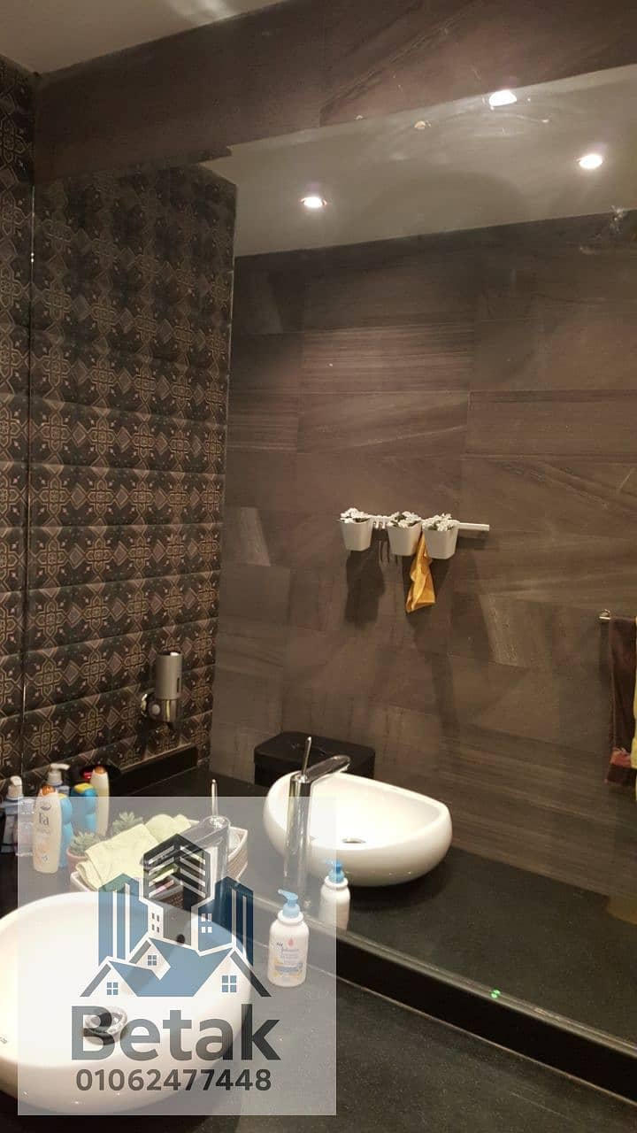 9 21ab67e1-fdd1-40ec-8ead-1544f9f18d9f. jpeg