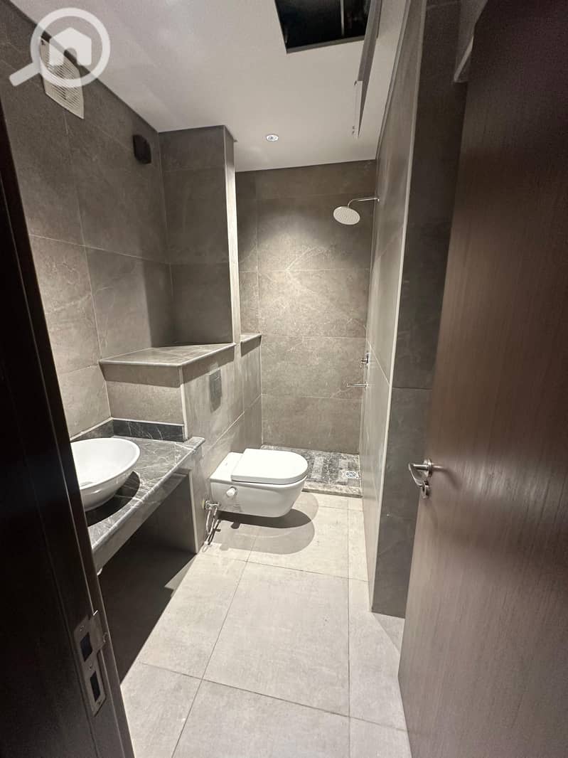 7 WhatsApp Image 2025-10-19 at 8.08. 20 PM (3). jpeg