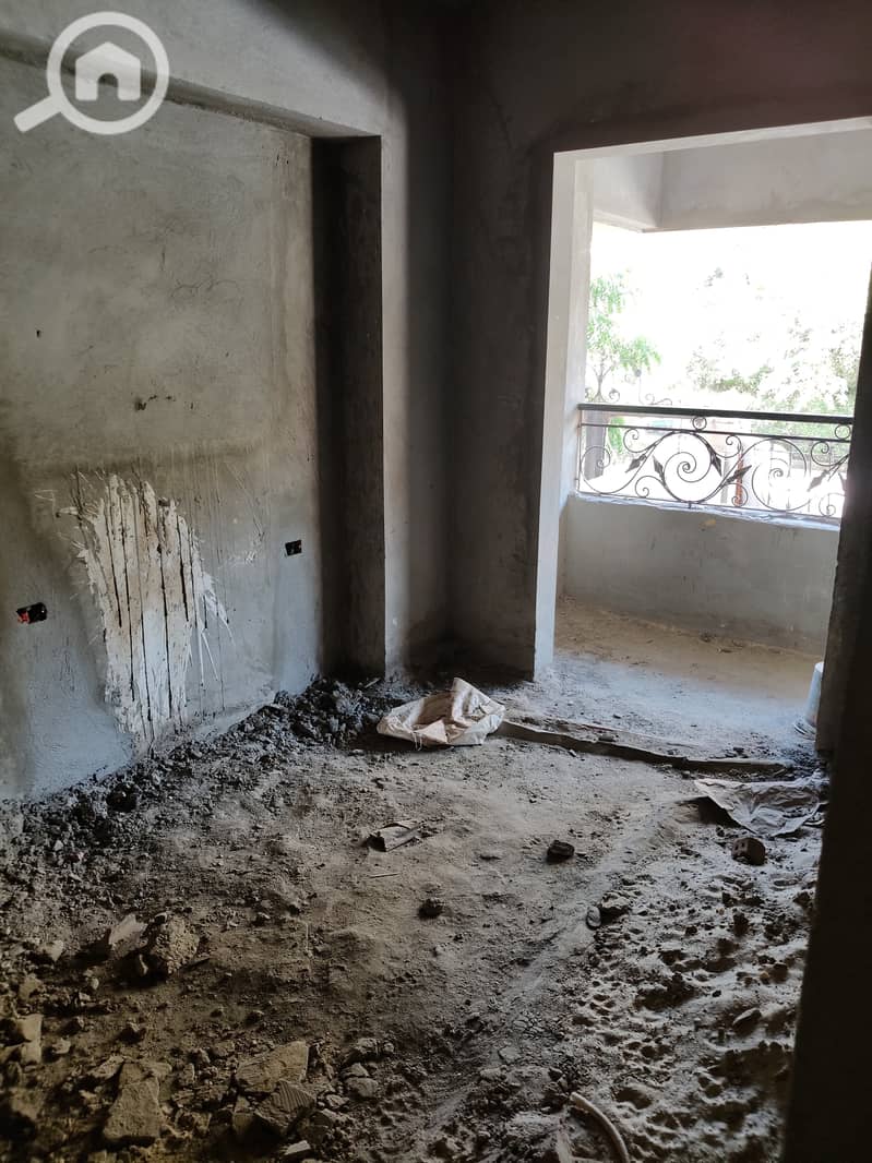 24 f7bf50c7-e1bb-4590-b3a1-1147442f78c6. jpg