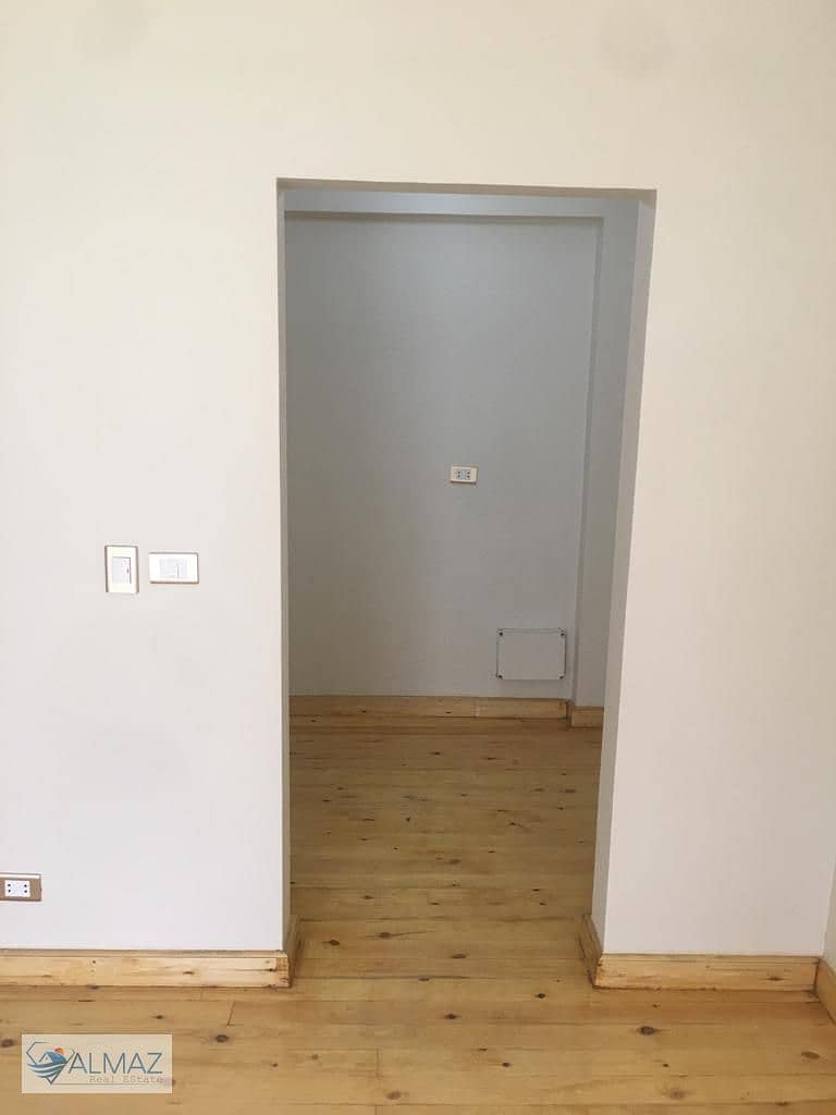 4 WhatsApp Image 2026-01-15 at 12.41. 18 PM (1). jpeg