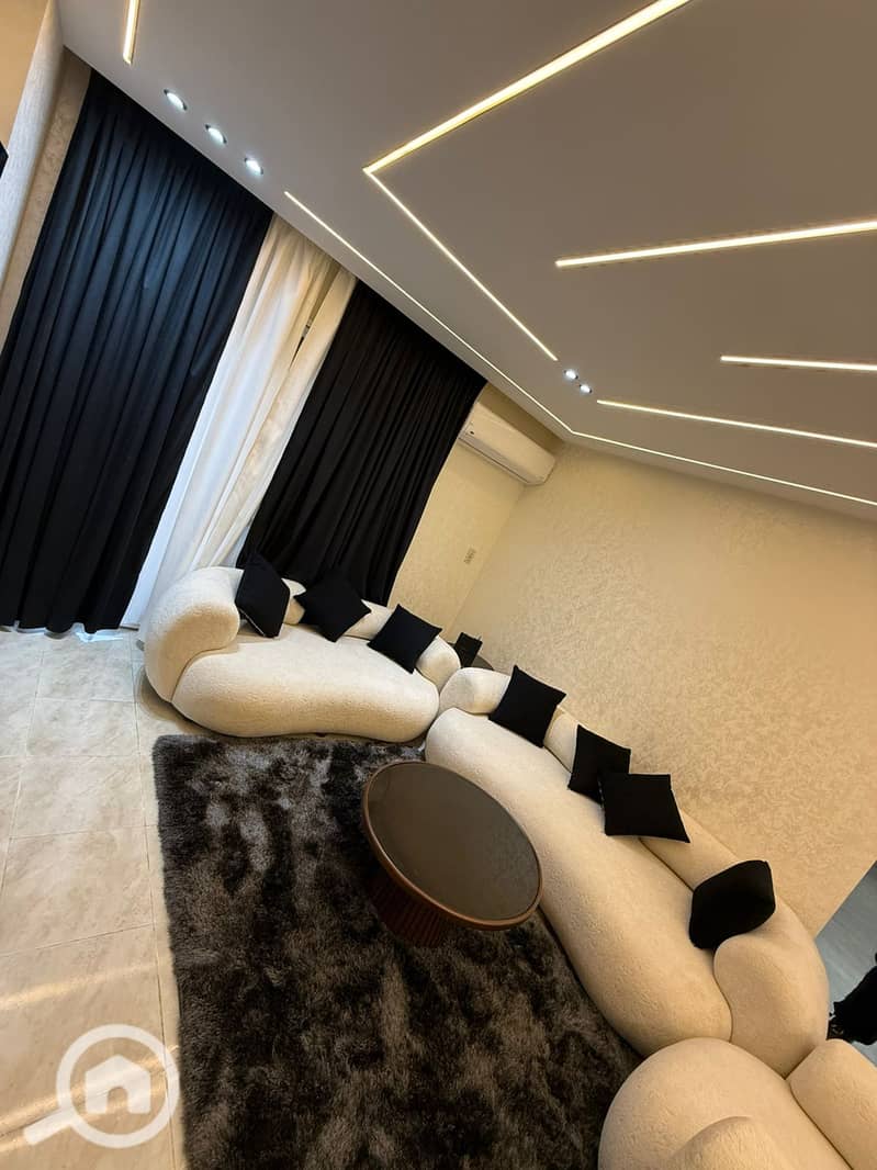 2 ffeba873-c05d-4926-86bc-7171d00491f2. jpeg