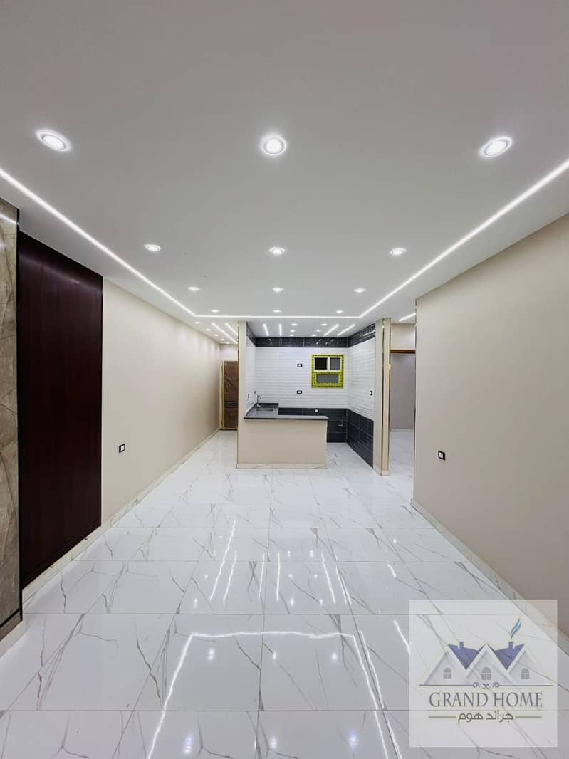 2 1443f5d5-546f-441a-bdfc-dfc79d28a82d. jpg