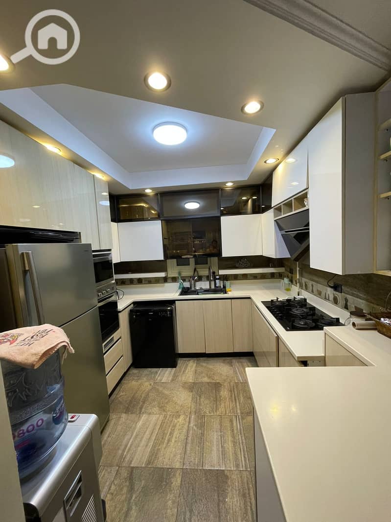 6 10cb9b44-81cc-4292-b465-8507610da1aa. jpeg