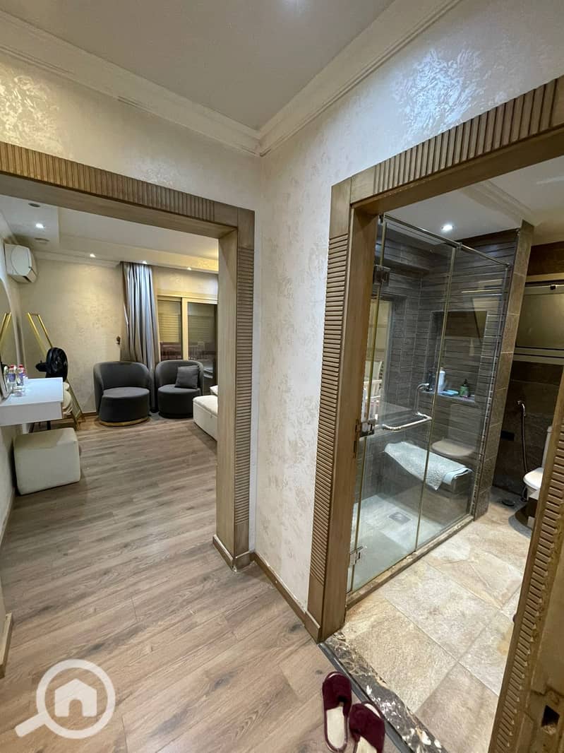 7 892cf368-b8f0-4f48-8b51-f349a1023bfa. jpeg