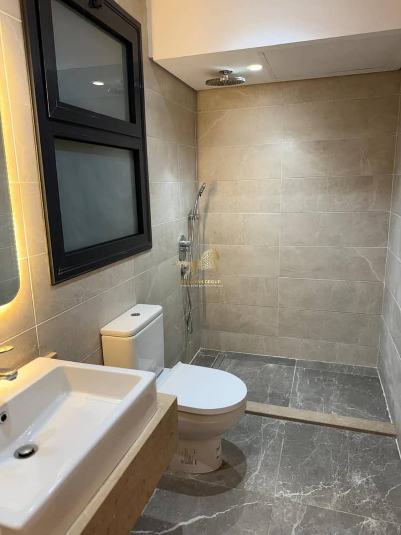 17 WhatsApp Image 2025-12-05 at 20.52. 32. jpeg