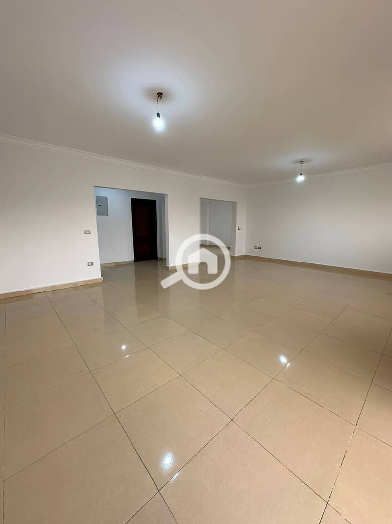 4 58b2f841-4275-42ae-9d28-f8c5b501e974. jpg