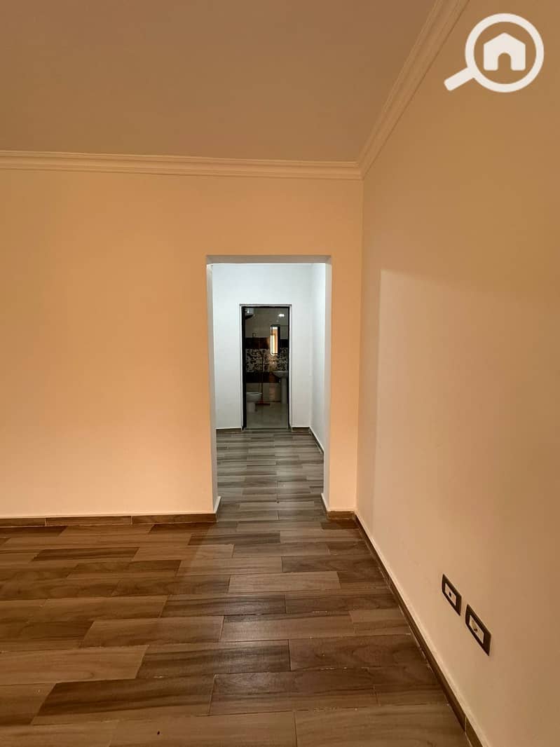 13 f5e6a8b2-63f6-4d68-b5c4-d31a8038d739. jpg