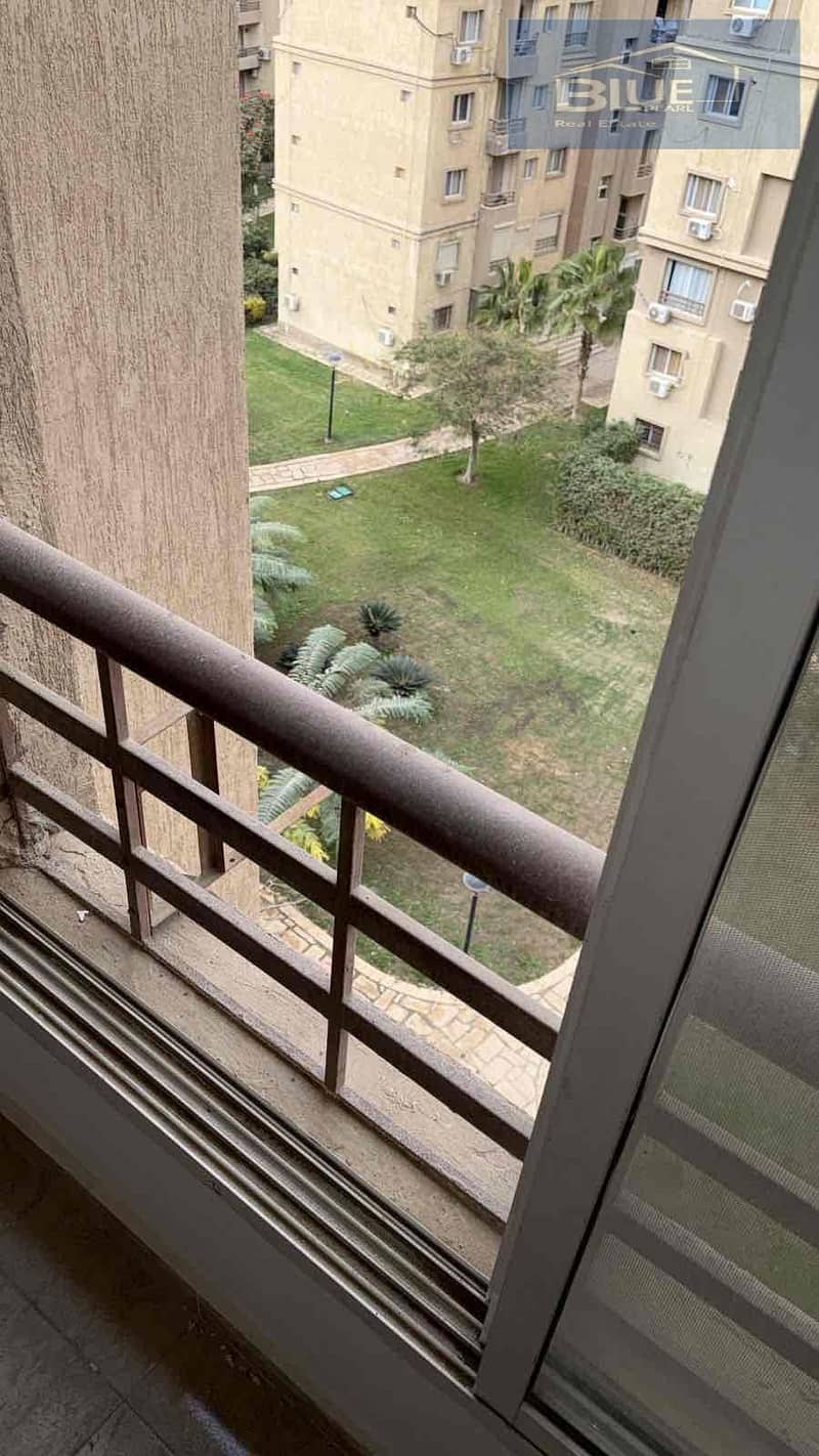 7 7778a952-86f1-4580-a702-e491f44999f8. jpg