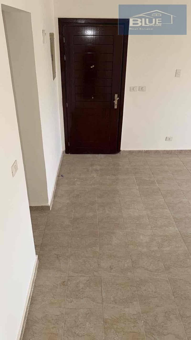 9 e61e9ffa-5130-44bd-a9a2-0fcc02ba0f02. jpg