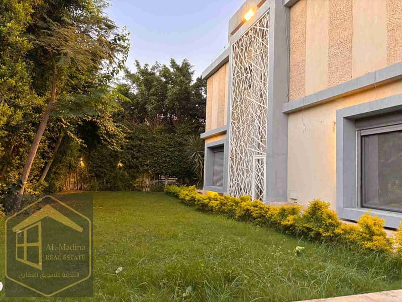 1000965027. jpg 1000965027. jpg