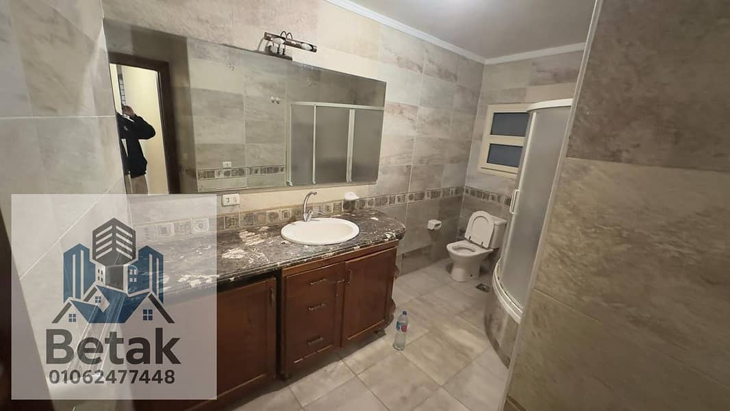 5 460f594e-9033-4ad5-9555-5339b4c6e83b. jpeg