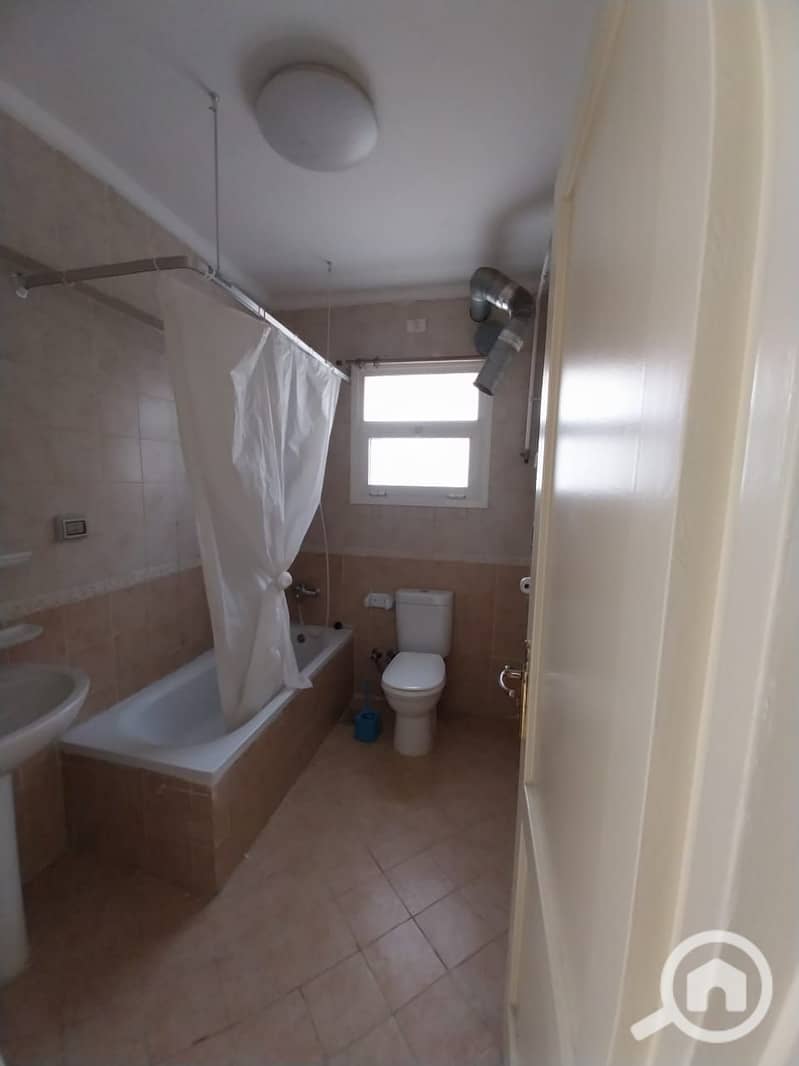 9 36ca9db3-ecca-40aa-aec5-8d1382a3eb0e. jpeg