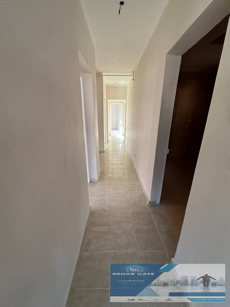 8 44f02b1c-3149-4639-8c5f-72f59696f999. jpg