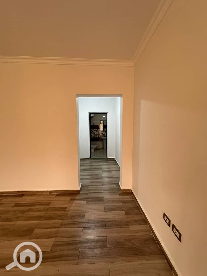 3 f5e6a8b2-63f6-4d68-b5c4-d31a8038d739. jpg