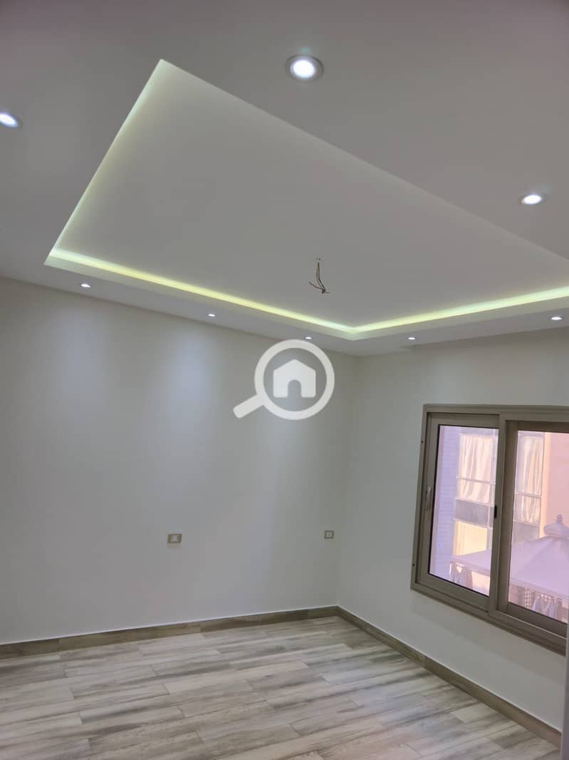 9 efda9b65-0294-4f79-8a83-10f6ff089fdc. jpg