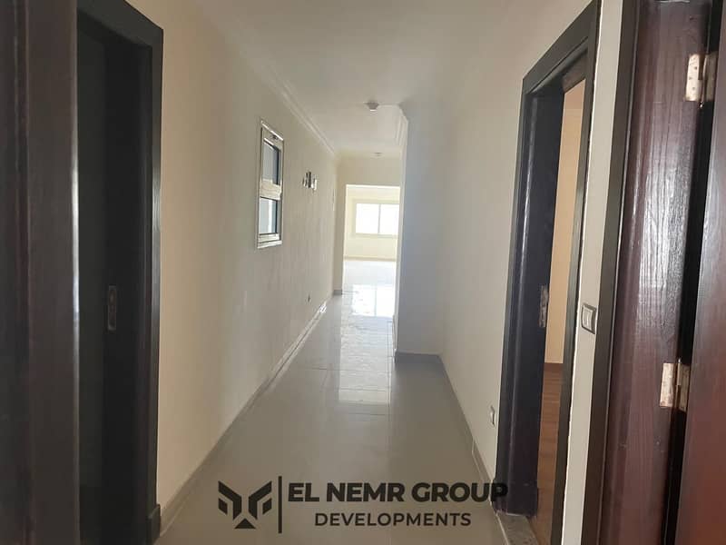 10 fef41254-6095-471c-b2e2-967eca298ad5. jpg