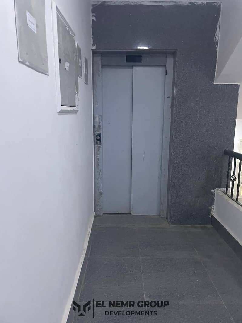 16 6960d451-656a-4077-af96-70135a4f89dd. jpg