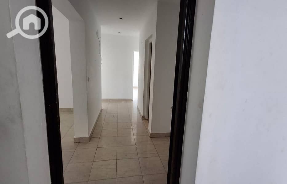 6 76fc4957-e8f3-46dc-baf7-83d4ceb3570d. jpg