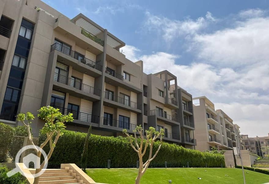 2 8512473-ec95bo. jpg