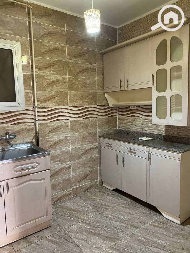 7 5bcd9c85-f7d2-447b-ad40-06b1823de8de. jpeg