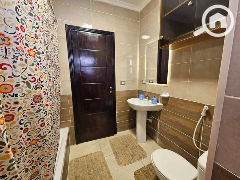 5 cb4fc8a5-0aa5-49c0-ad26-3023669a9aea. jpeg