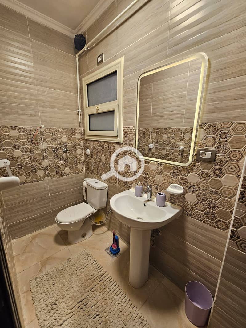 15 05537ee5-b293-42b4-b977-78fd15f85b33. jpeg