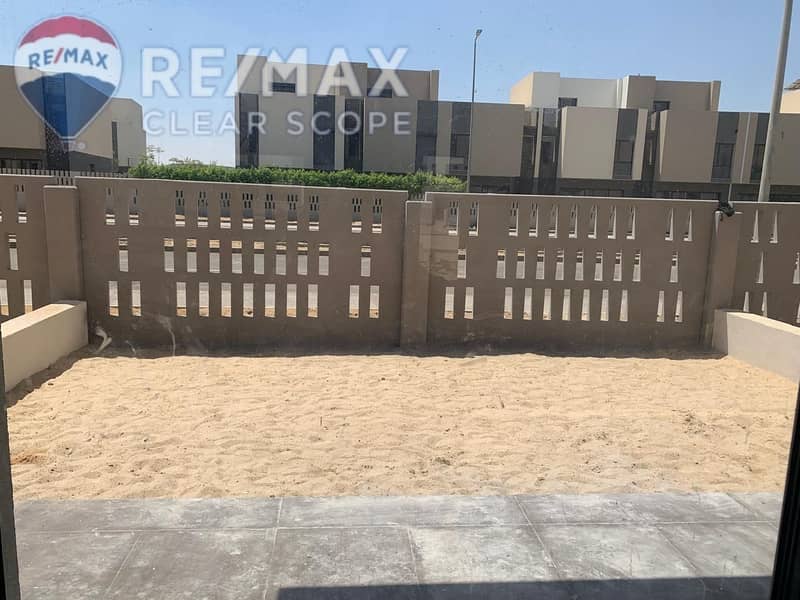 9 ffabeb37-3f6d-4ff4-b425-cf4c073b3540. jpg