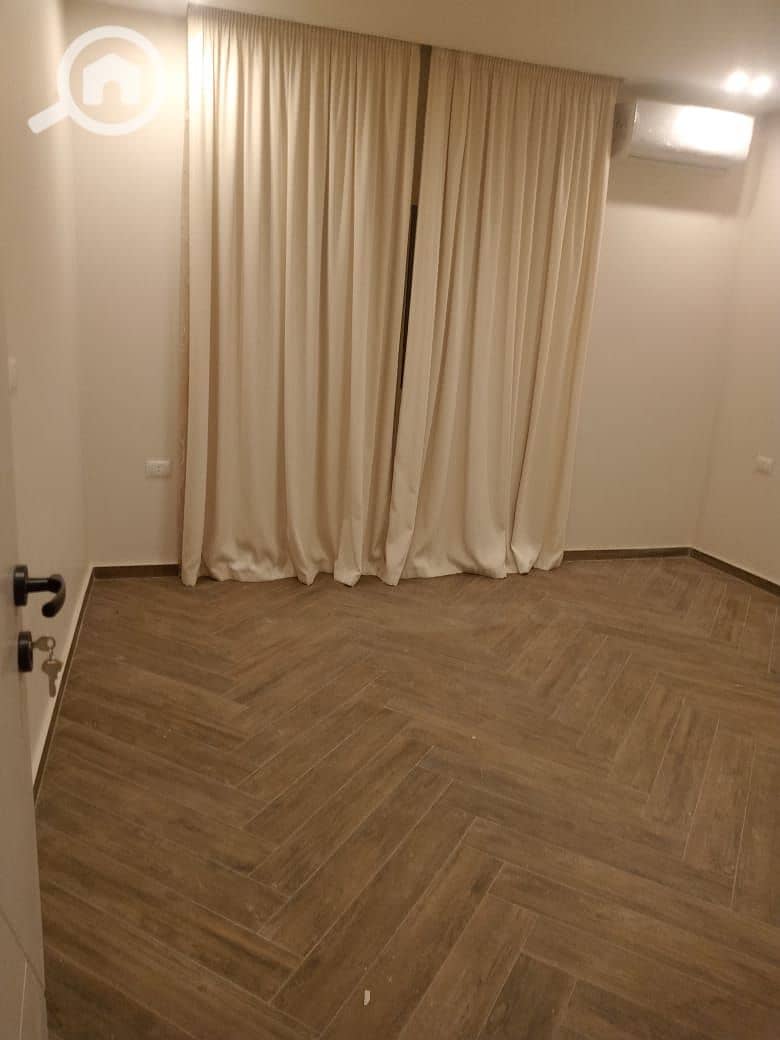 7 996c6179-fc5d-4b21-bf9d-795ffad4810d. jpg