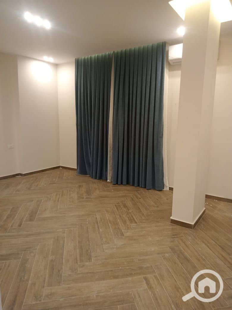 8 560208bb-ba24-4df1-a0ff-7134a19e798b. jpg