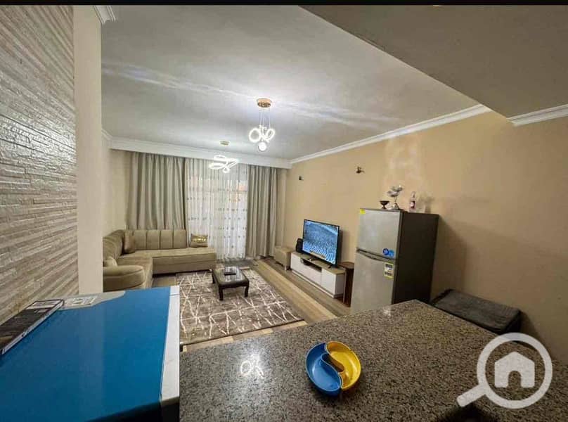 7 ee6600db-6ea6-411f-8589-2bcbeba01387. jpg