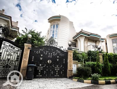 فیلا 5 غرف نوم للبيع في القاهرة الجديدة، القاهرة - WhatsApp Image 2025-11-10 at 1.04. 24 PM (1). jpeg