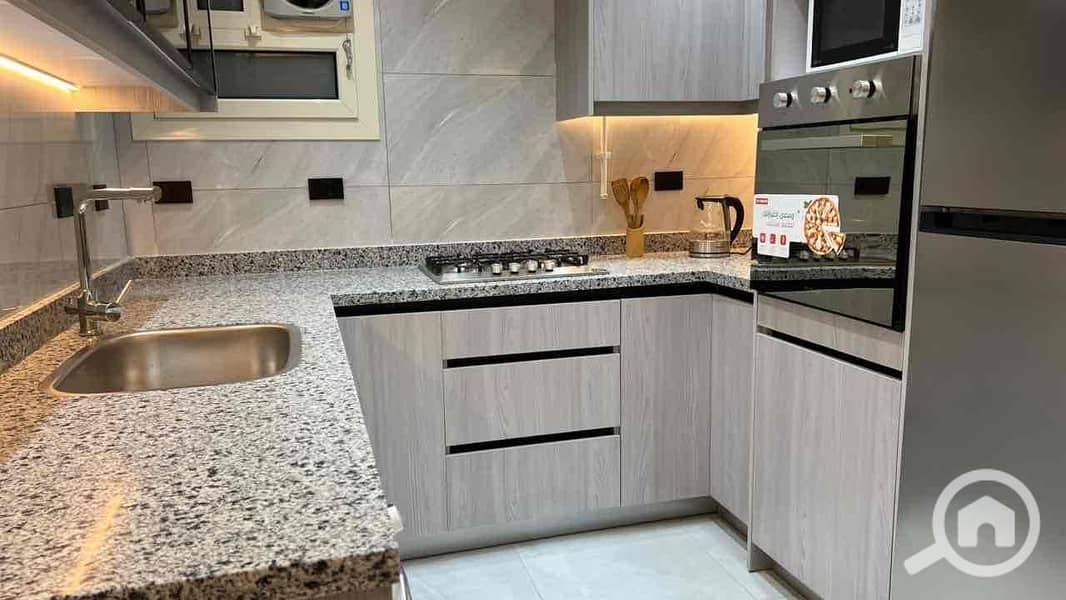 11 8282505e-5ad0-4efd-ab65-08ce6b624bc4. jpg