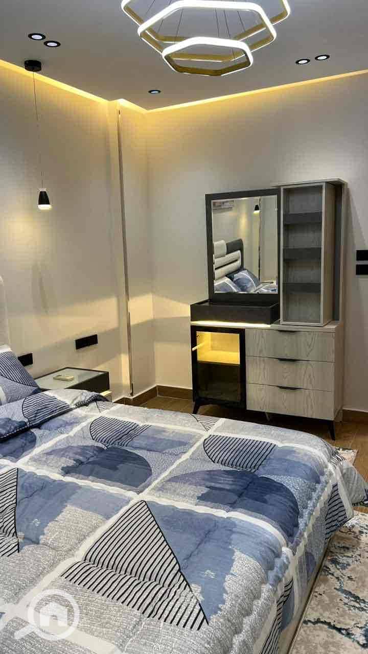 24 ece0a3c8-f115-4271-9cd8-df47146bc151. jpg