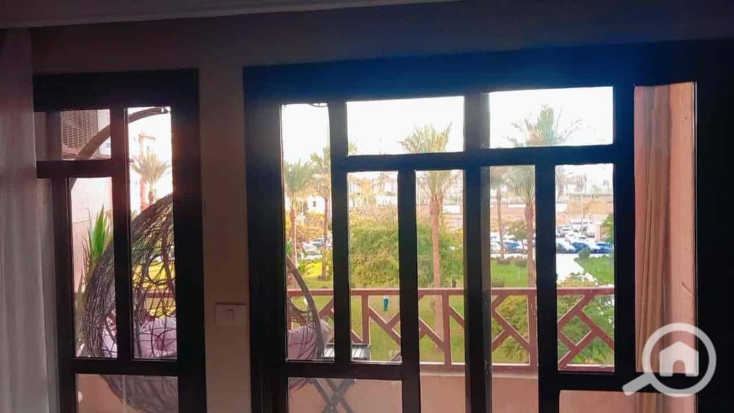 31 4a1c80e8-6dbc-4bf8-a685-b23811d1ee89. jpg