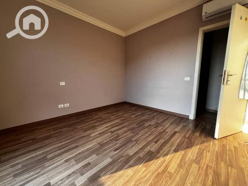 6 10f0e283-e7f1-4634-bde7-b6e849d67058. jpg