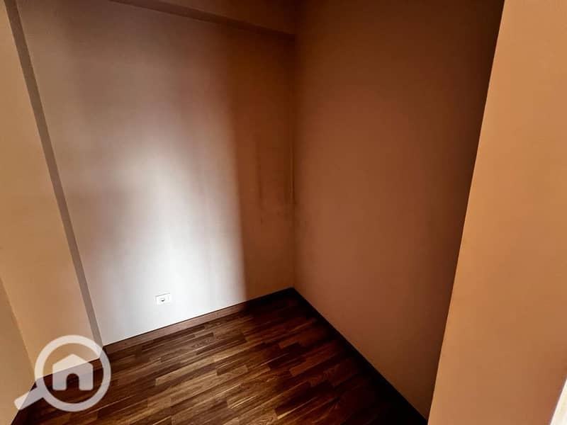 9 bf6f96ea-a96f-434c-adb4-0a2a148aa911. jpg